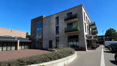 free-sector-houses for rent on De Clomp 3346